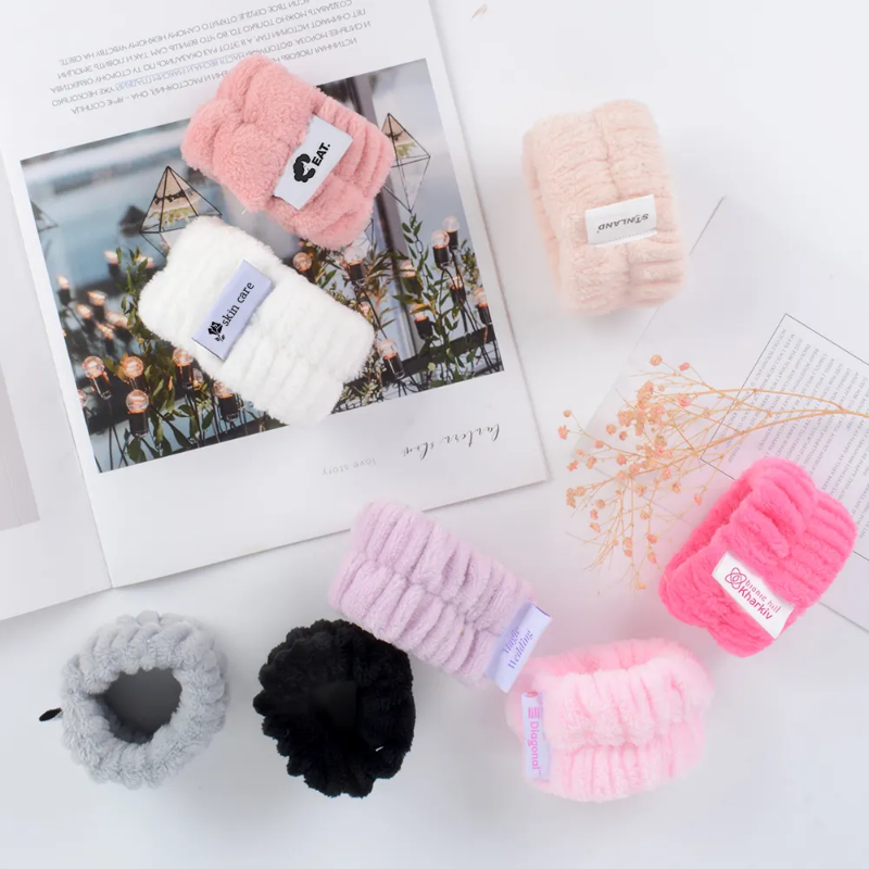 Elastic flannel, super absorbing wrist and headbands for skincare