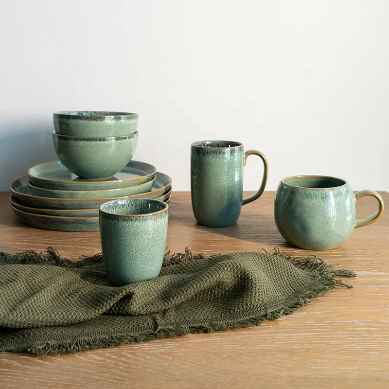 Luxury ceramic dinnerware sets, complete with cups, bowls, plates and more