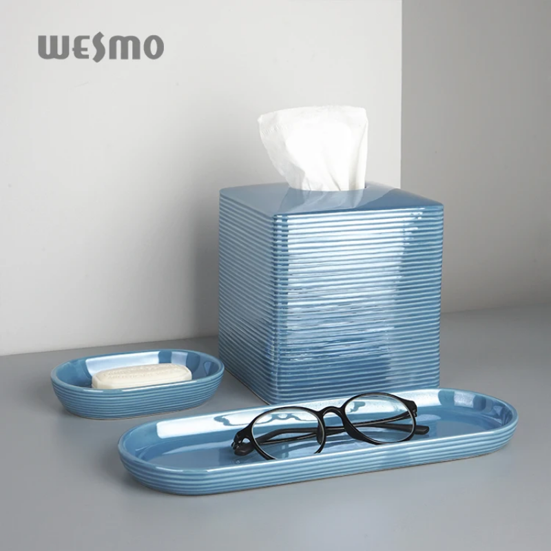 Decorative bathroom accessories - delicate ceramic full bathroom set