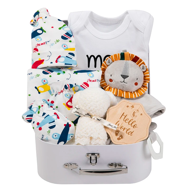 Newborn clothes gift set with travel box case and matching teddy blanket - pure cotton set