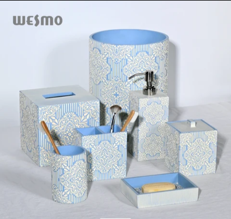 Decorative bathroom accessories - delicate ceramic full bathroom set