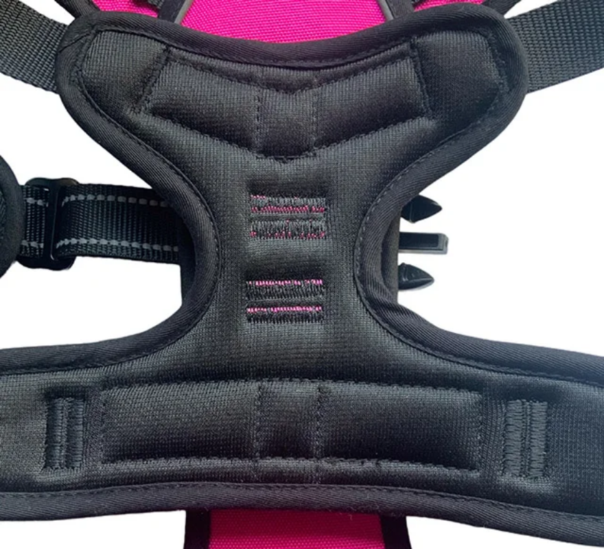 Polyester, breathable and durable harness for strong dogs