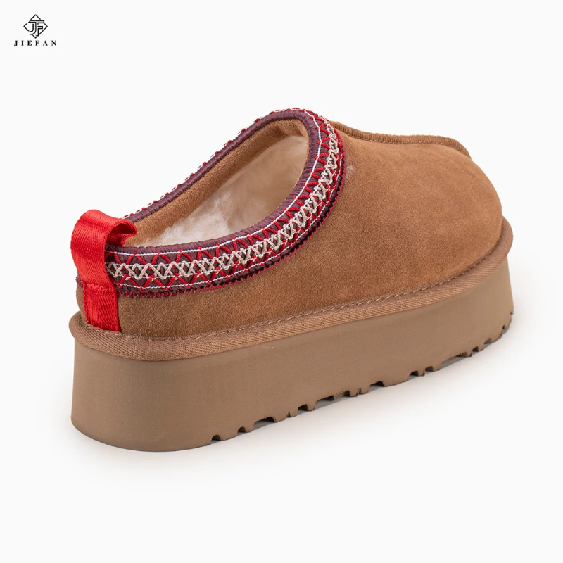 Indoor or outdoor suede and fleece lined slipper shoes