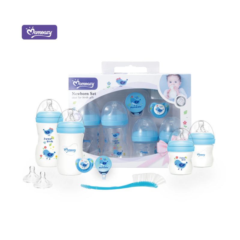 Baby nursing gift set - 4oz and 8oz feeding bottles with cleaning brush